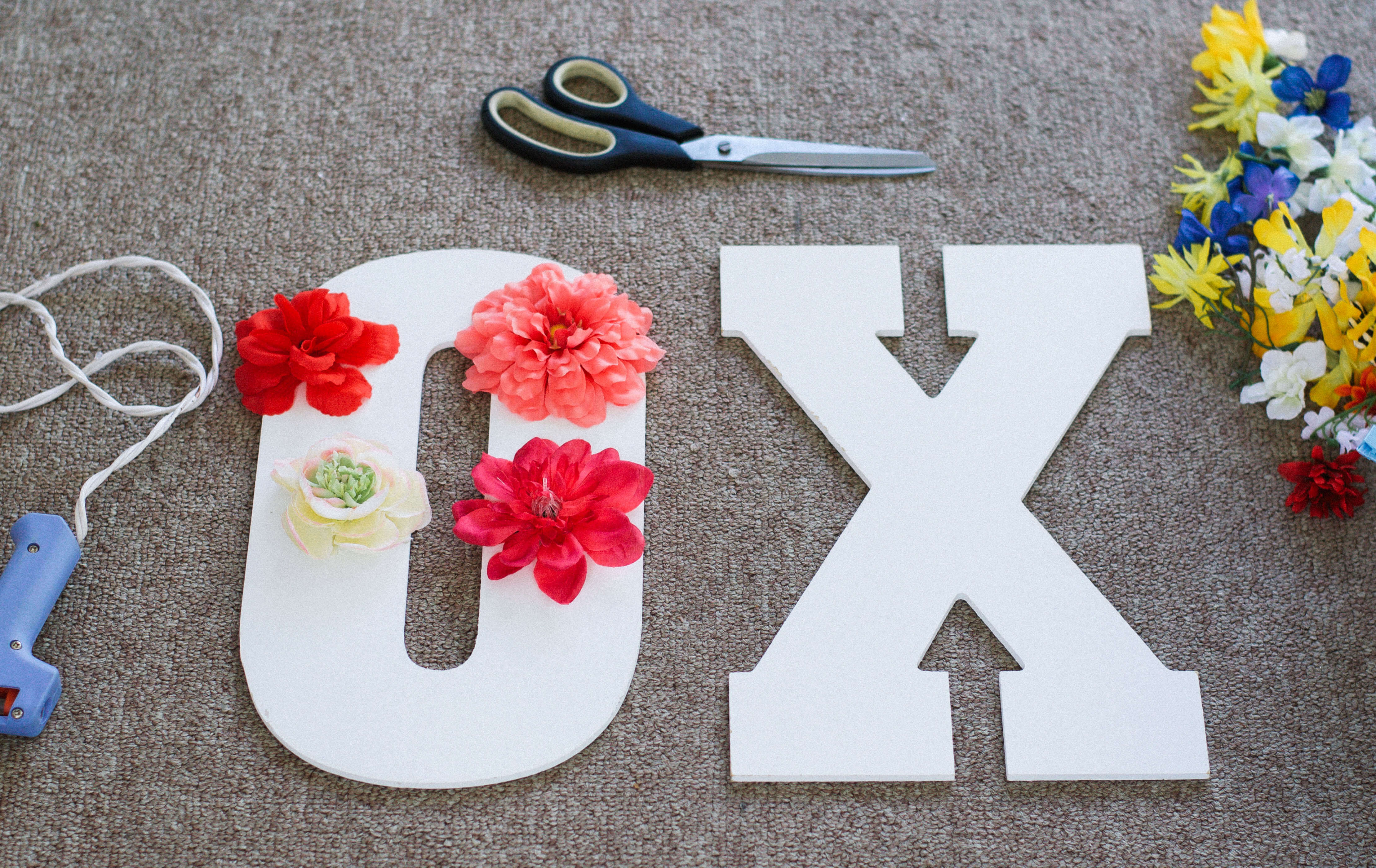 Flower Letter DIY - Sincerely Katerina