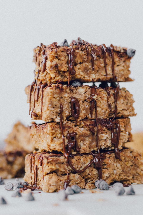 Easy 5 Ingredient Protein Bars (Vegan, Healthy, and NoBake